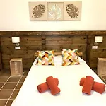 Landsted Casa Del Amigo Carmelo *