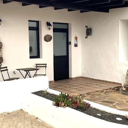 Casa Del Amigo Carmelo Landhaus *